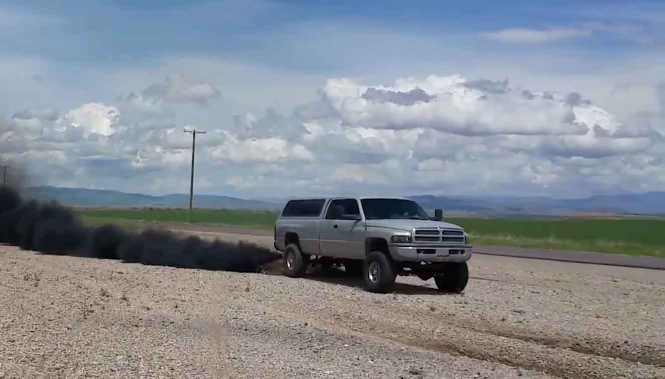 8 Most Common Signs & Symptoms of a Bad PCV Valve [Expert Guide]